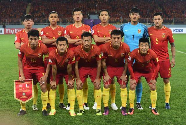 丘库埃泽：我在米兰机会不够；我想念米兰，他们能拿意甲冠军（丘库埃泽：在米兰机会有限，我仍想念他们并看好夺得意甲冠军）